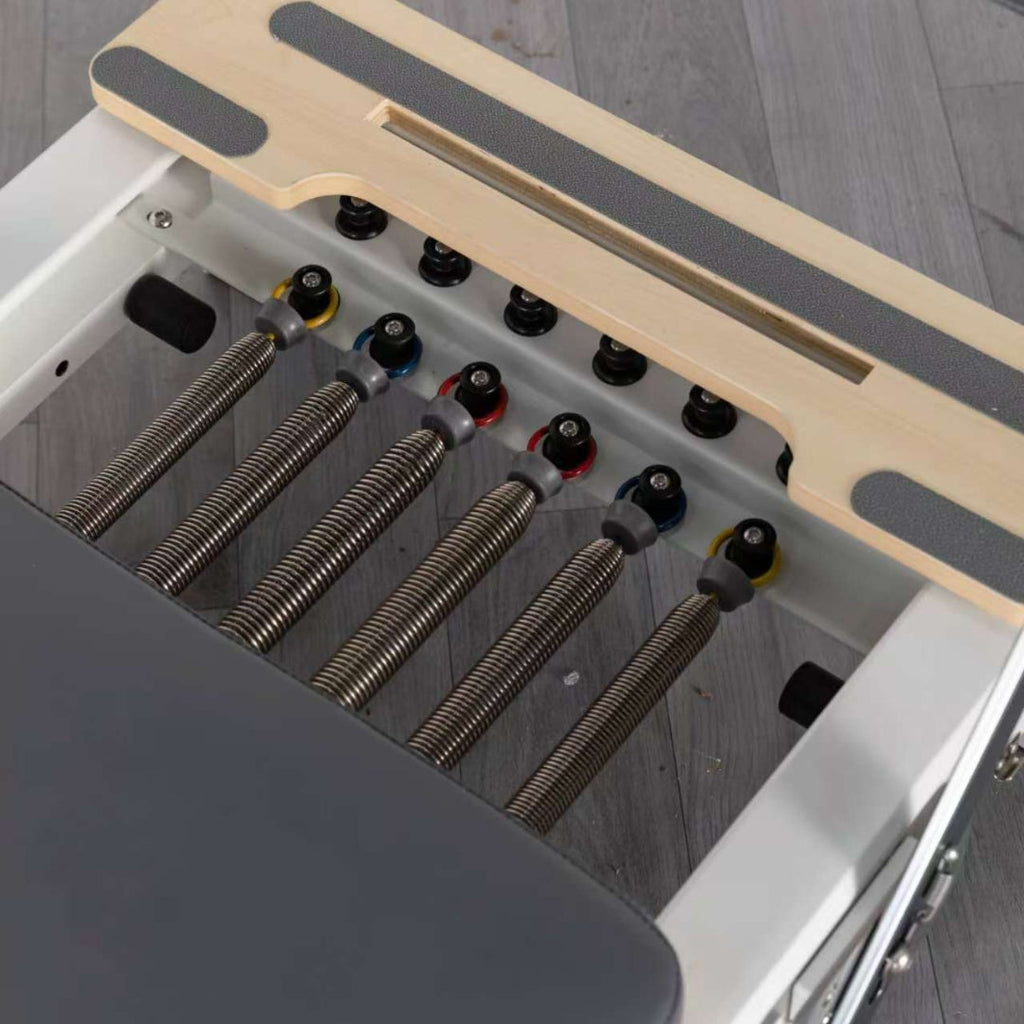 Oli Joy Foldable Aluminium-Frame Pilates Reformer – Adjustable Spring Resistance for Home & Studio